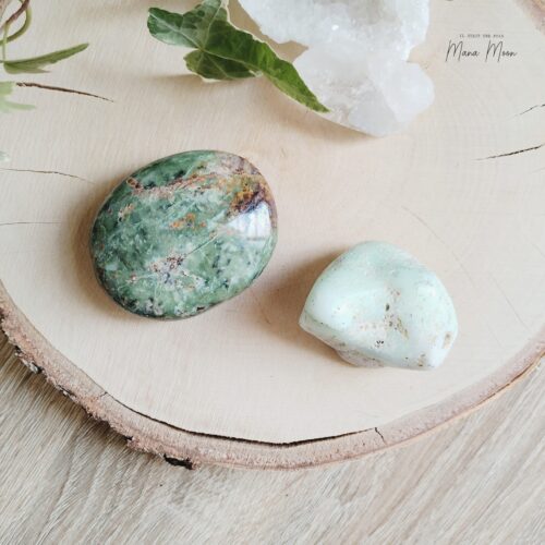 Chrysoprase, vert tendre, symbole de renouveau, pardon et purification intérieure