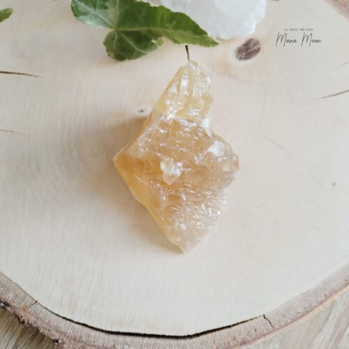Calcite Miel dorée, symbole de vitalité, confiance en soi et énergie positive