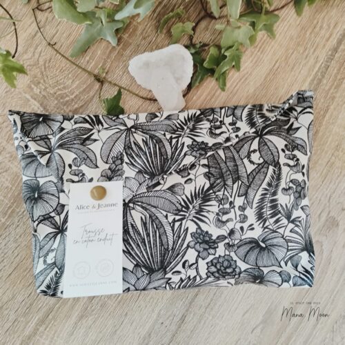 Grande trousse de toilette Java – motif jungle noir et blanc – coton enduit imperméable – fabrication artisanale