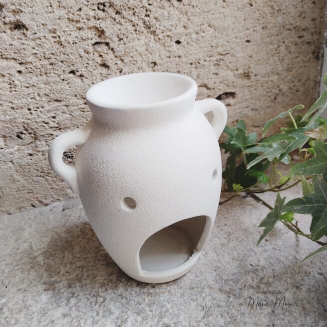 Brûleur à parfum en forme de vase, finition texturée élégante, diffuseur d’huiles parfumées ou fondants de cire pour une ambiance chaleureuse et sophistiquée.