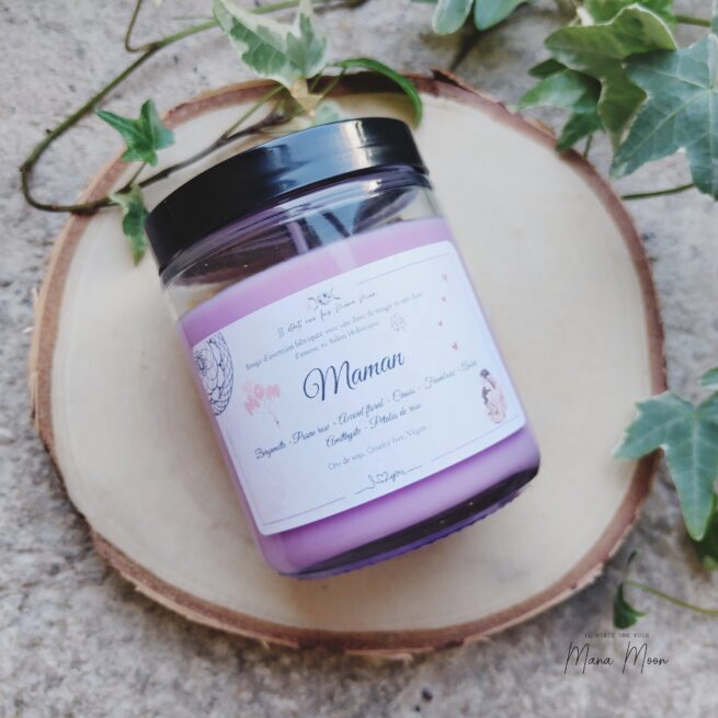 Bougie d’intention artisanale Maman – Parfum fruité & ambré – Mana Moon