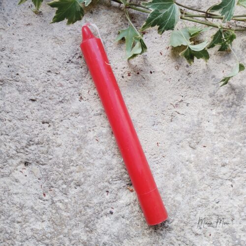 bougie rouge teintée dans la masse, 22cm
