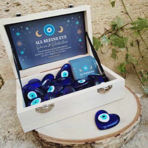 breloque en forme de cœur en verre bleu avec œil protecteur symbolique
