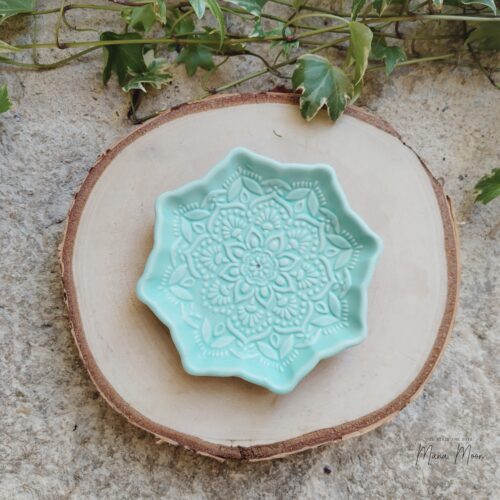 Porte-encens en céramique motif mandala pour cônes et bâtonnets d’encens