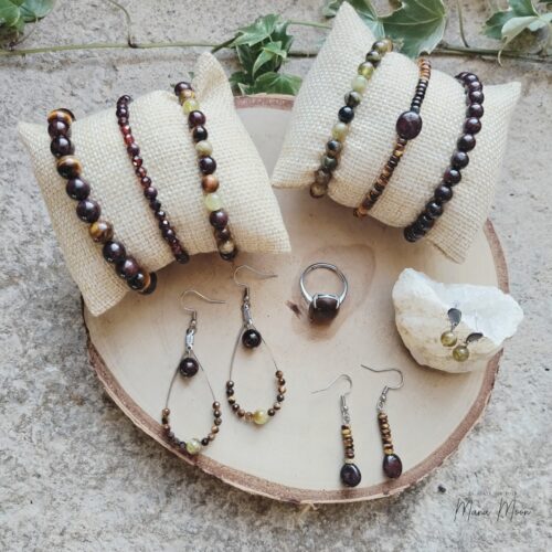 Bijoux en grenat et œil de tigre – Collection Yule