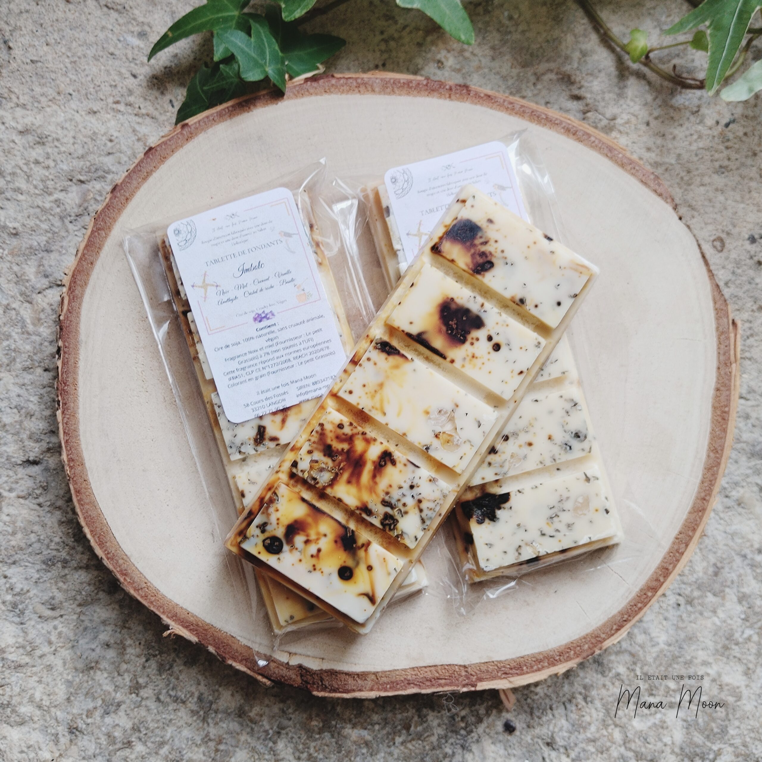 Tablette de fondants parfumés Imbolc 2026 artisanale avec cristal de roche et basilic – parfum noix miel coco vanille