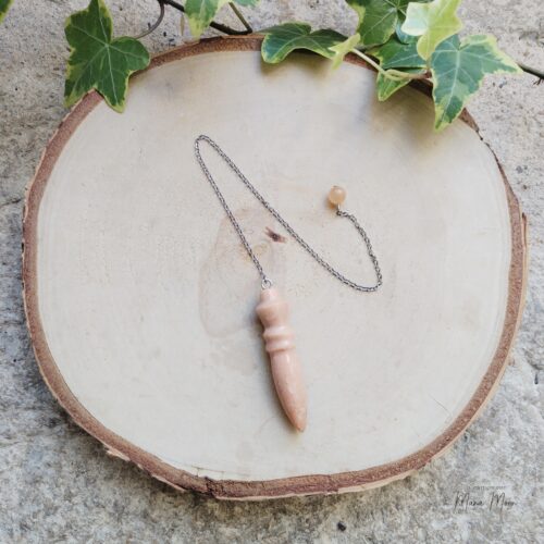 Pendule en Pierre de Lune naturelle avec chaînette de 20 cm – radiesthésie, intuition et équilibre émotionnel