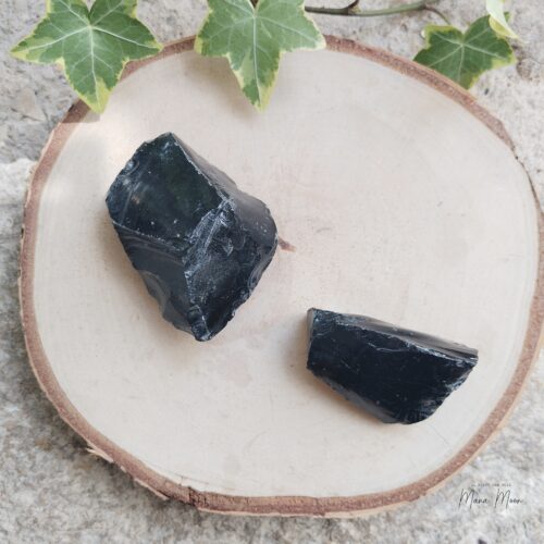 Obsidienne Noire – Pierre de protection, de purification et d’ancrage énergétique