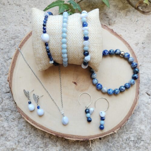 Bijoux en sodalite, calcédoine bleue et angélite – Collection Aéris
