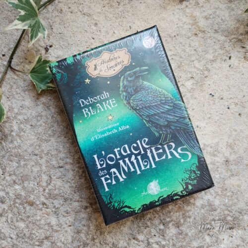 L'Oracle des Familiers de Deborah Blake et Elisabeth Alba, un oracle de 40 cartes inspiré des animaux familiers pour recevoir leurs messages, leur protection et leur guidance spirituelle.