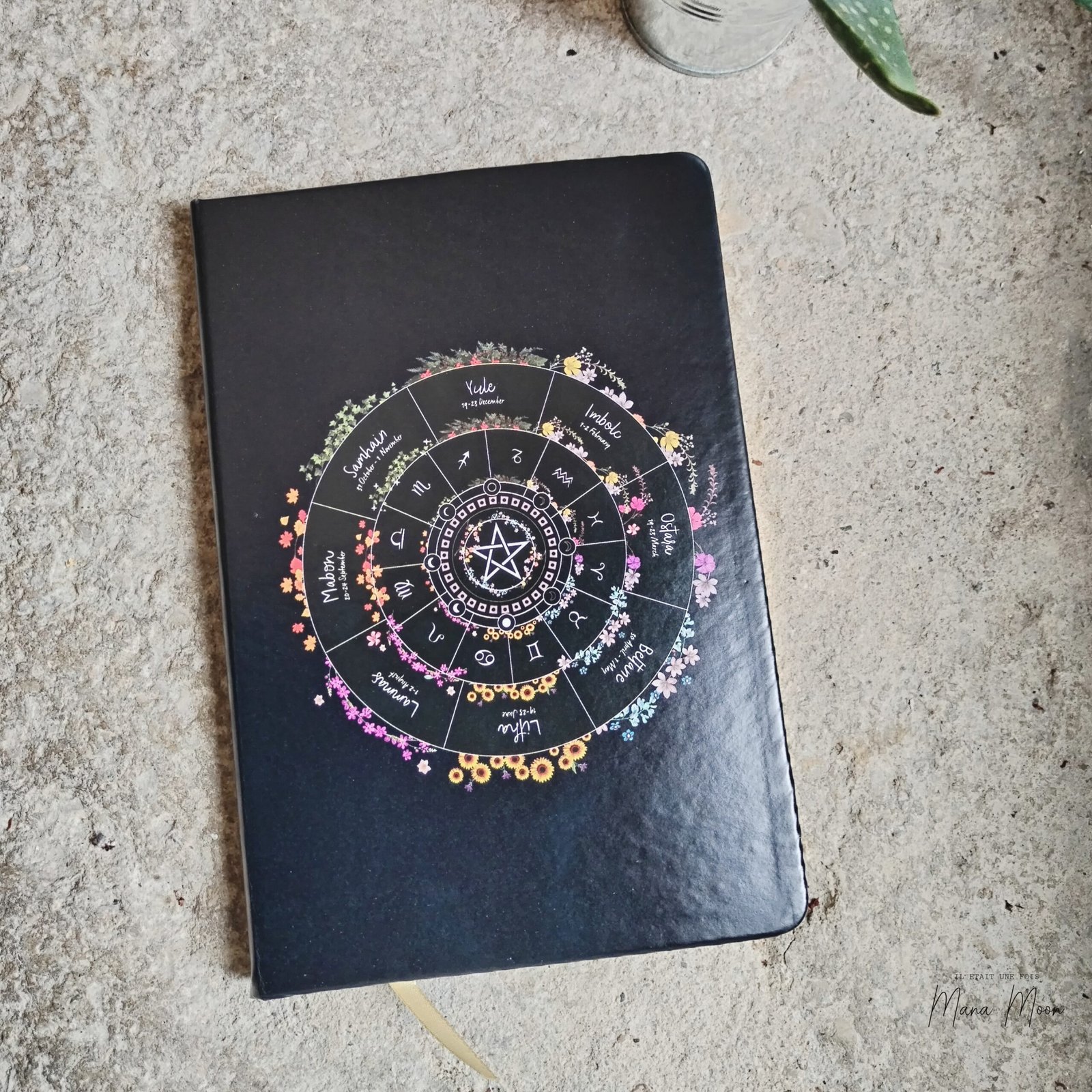 carnet-roue-annee-a5-sabbats-mana-moon.jpg