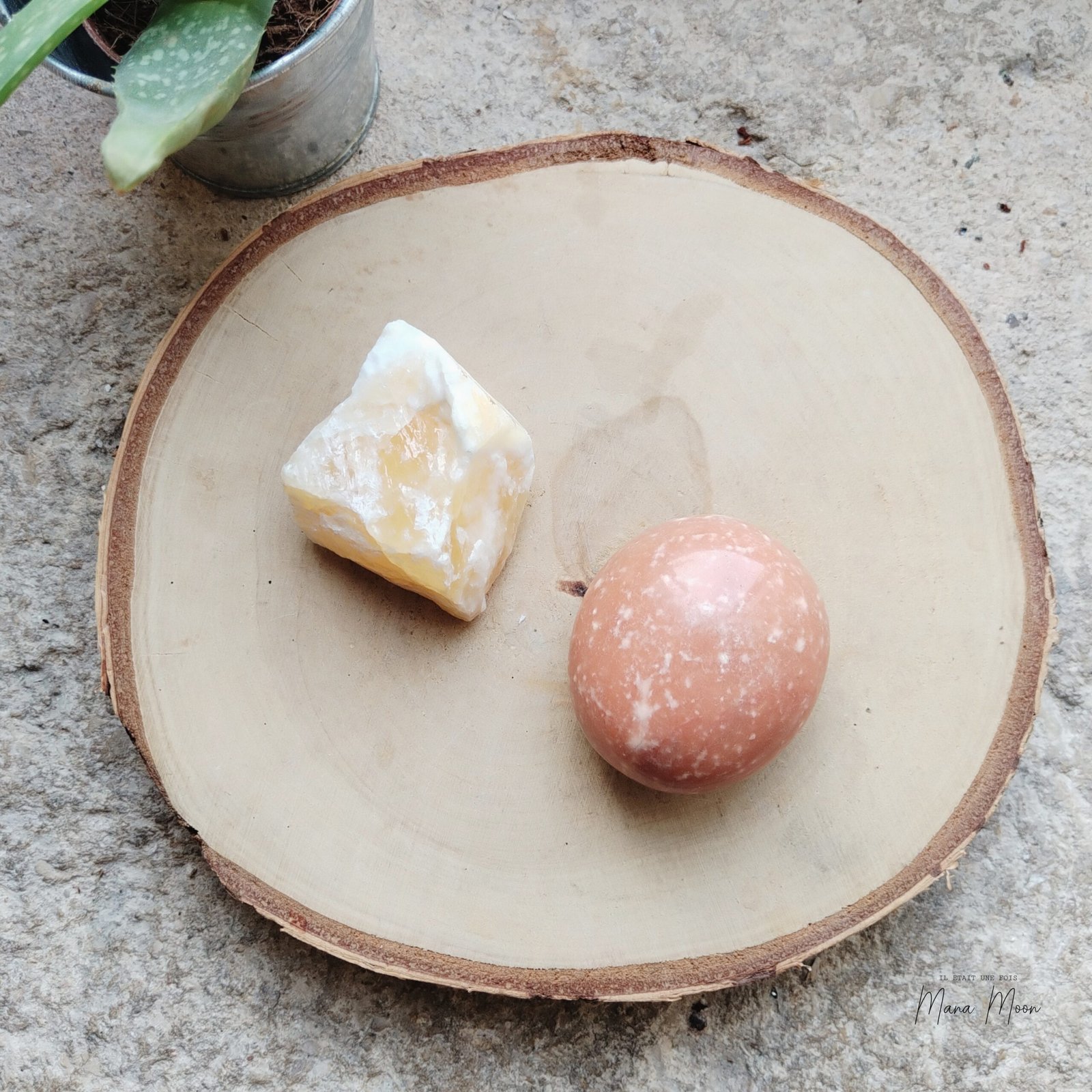 Calcite Orange naturelle ou polie, symbole de joie, créativité et énergie vitale